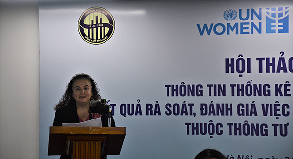 Bà Elisa Fernandez Saenz, Trưởng cơ quan UN WOMEN tại Việt Nam phát biểu khai mạc Hội thảo