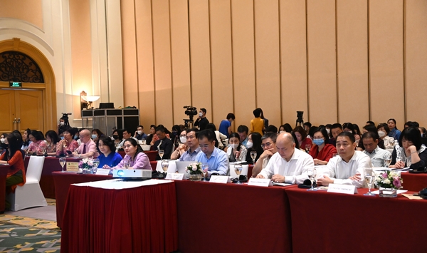 Lễ khởi động Dự án VNM10P04 và Công bố Báo cáo Tình trạng dân số thế giới năm 2022 2